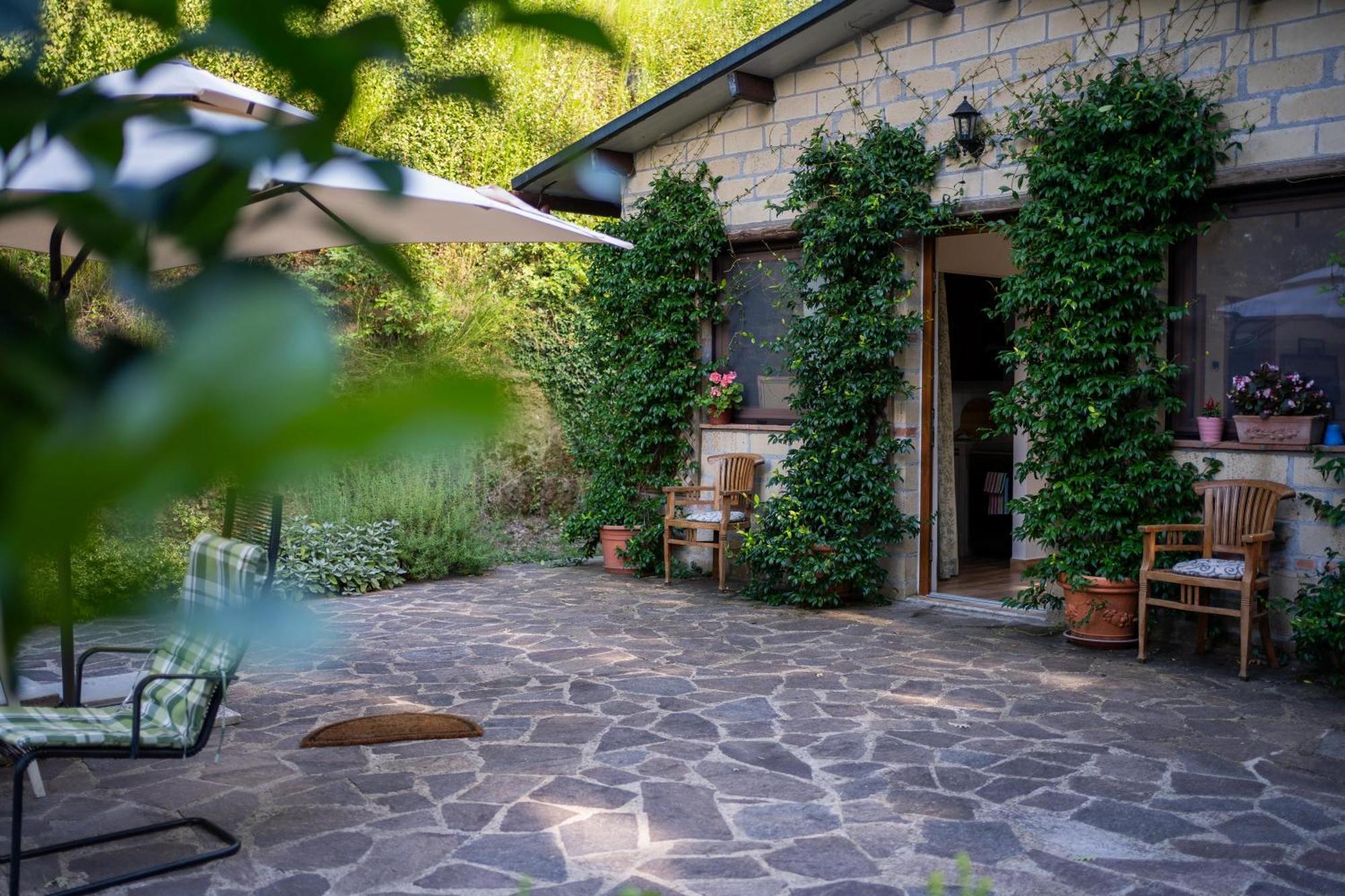 Castello Santa Cristina Villa Grotte di Castro Exterior photo